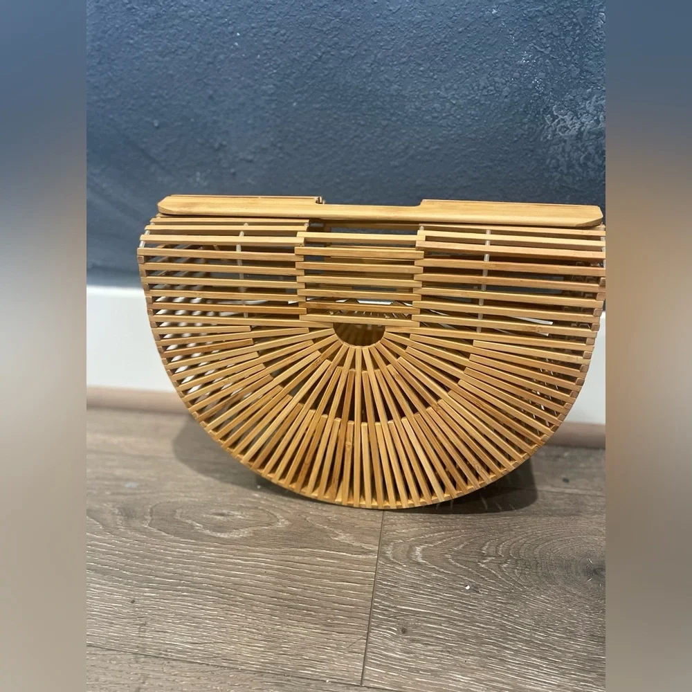 Elegant Tan Bamboo Clutch - Picture 3 of 3